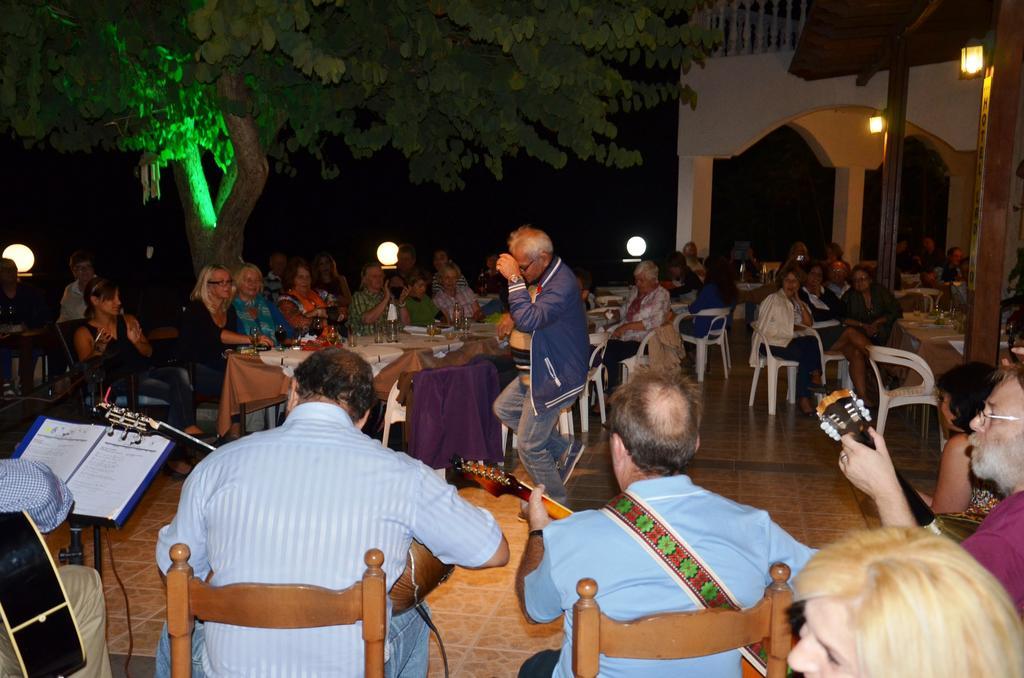 Ladiko Inn Hotel Faliraki -Anthony Quinn Bay Buitenkant foto