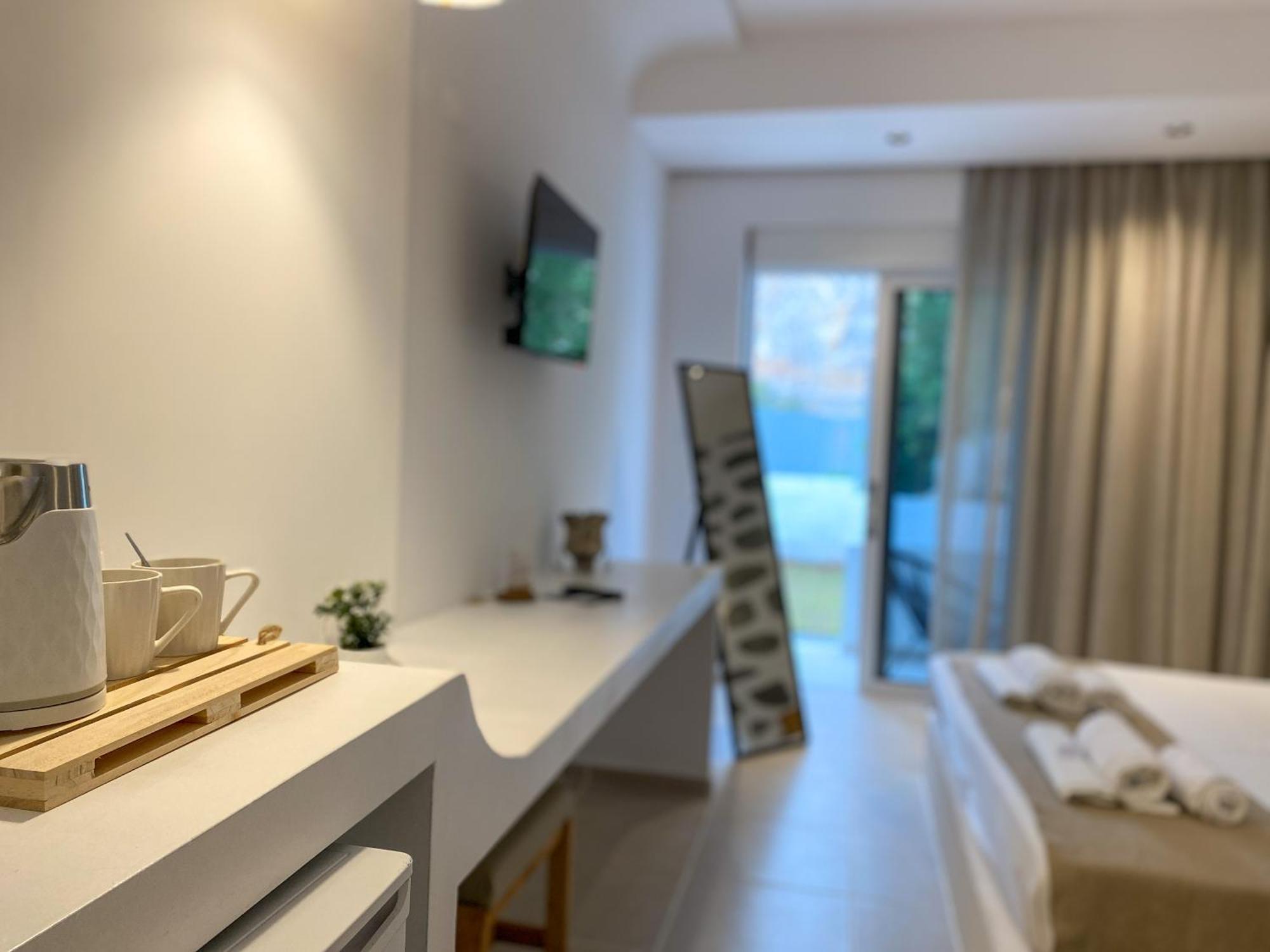 Ladiko Inn Hotel Faliraki -Anthony Quinn Bay Buitenkant foto